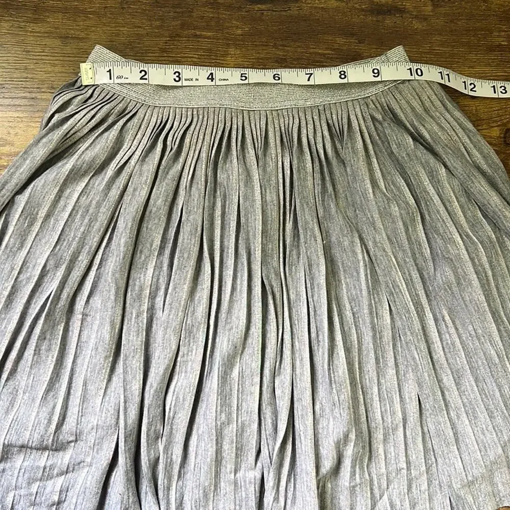5 for $20 Justice Heathered Gray Shimmer Stripe Pleated A-Line Skirt